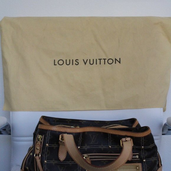 *BRAND NEW* Louis Vuitton Limited Edition Monogram Canvas Riveting Tote - Picture 4 of 11
